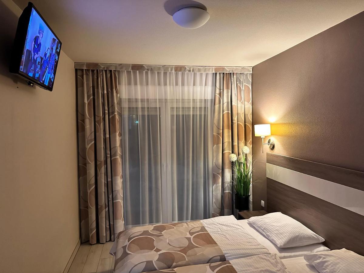 Apartament Czarna Gora Bormio 2 Sienna  Eksteriør billede